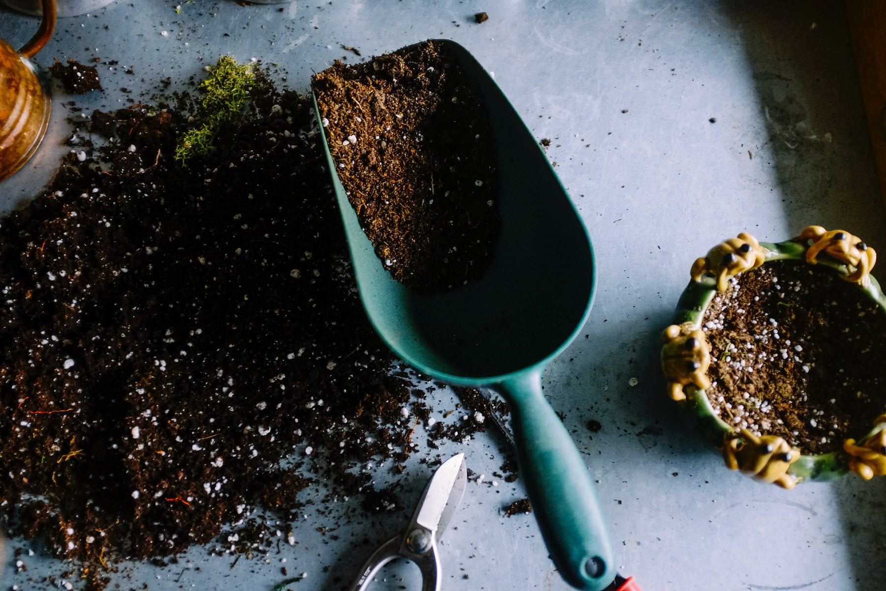 How to Make a Compost Bin