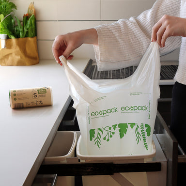 18L small compostable bin liner in kitchen bin