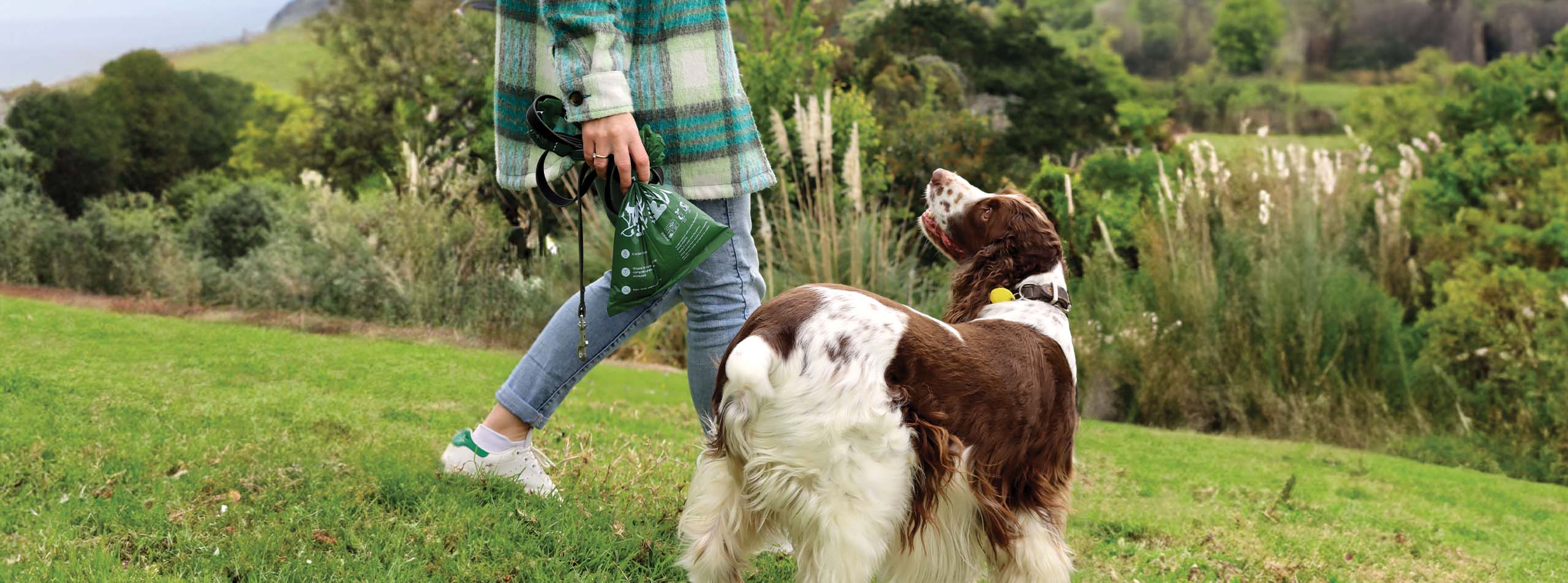 Dog poop bags for everyday walks and pet clean-ups in NZ